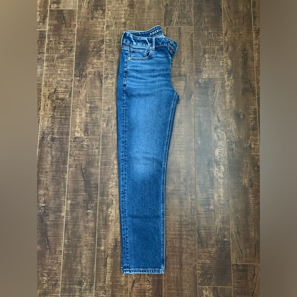 American Eagle Outfitters Tomgirl Jeans - Picture 4 of 4